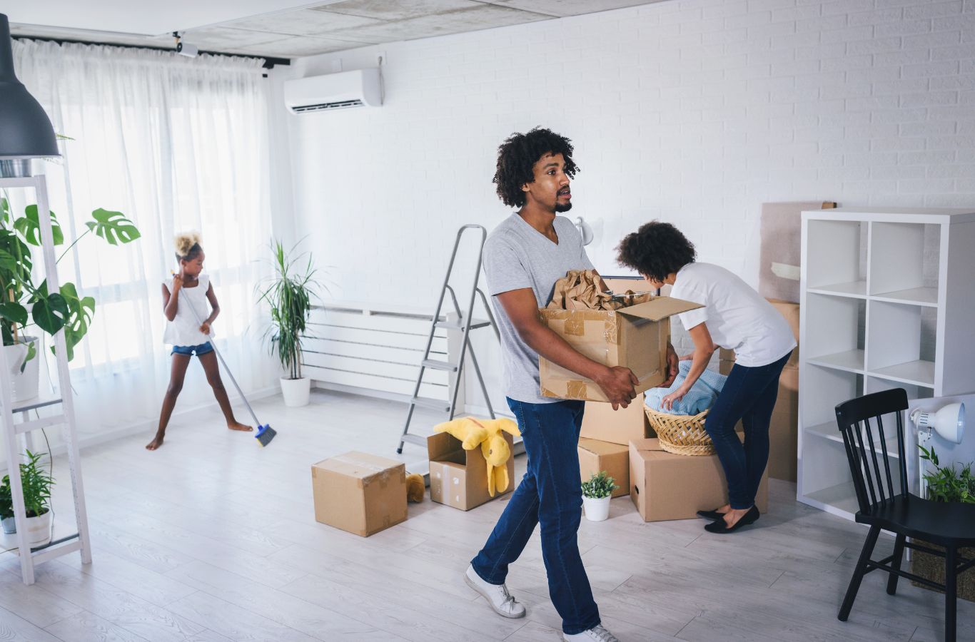 A professional from The Sunshine Cleaners performing move-out cleaning in Citrus Park, FL, ensuring a spotless and refreshed home for the next tenant.